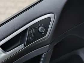 Volkswagen Golf (2013) thumbnail 17