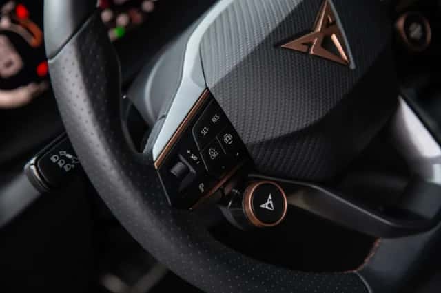 CUPRA Formentor (2025) thumbnail 5