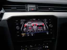 Volkswagen Passat (2019) thumbnail 17