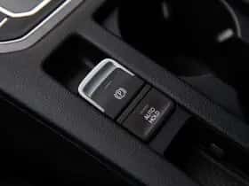 Volkswagen Passat (2019) thumbnail 21