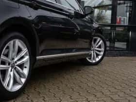 Volkswagen Passat (2019) thumbnail 8