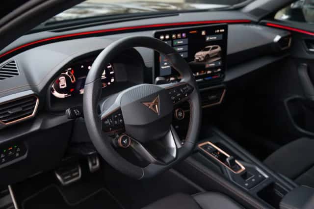 CUPRA Formentor (2025) thumbnail 4