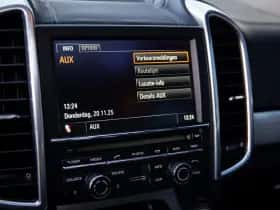 Porsche Cayenne (2012) thumbnail 14