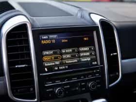 Porsche Cayenne (2012) thumbnail 15