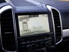 Porsche Cayenne (2012) thumbnail 17