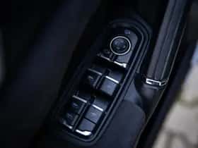 Porsche Cayenne (2012) thumbnail 23