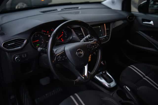 Opel Crossland (2023) thumbnail 4
