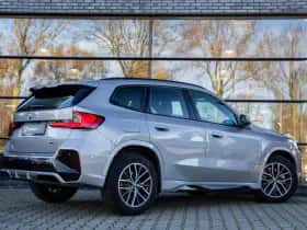 BMW X1 (2022) thumbnail 2