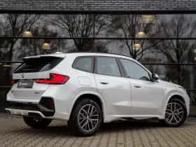 BMW X1 (2022) thumbnail 2