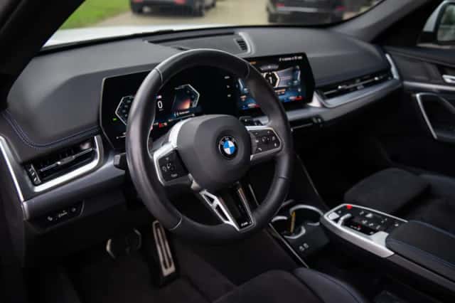BMW X1 (2025) thumbnail 3