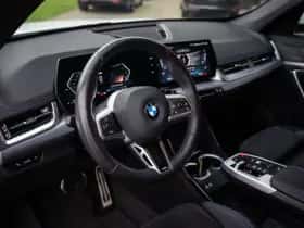 BMW X1 (2022) thumbnail 3