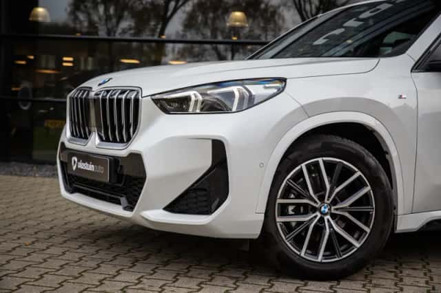 BMW X1 (2025) thumbnail 6