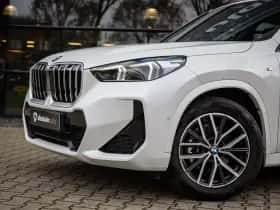 BMW X1 (2022) thumbnail 6