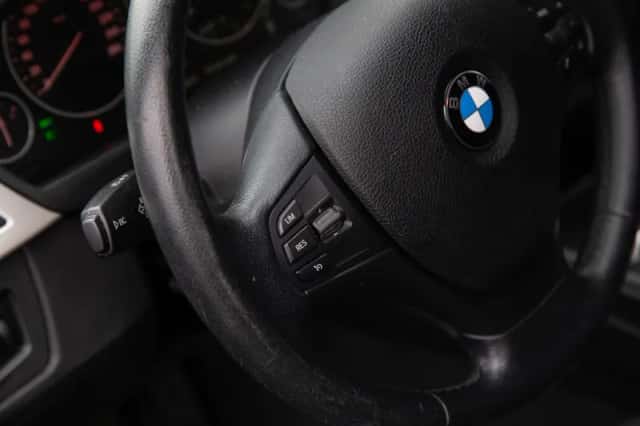 BMW 3-Serie (2016) thumbnail 3