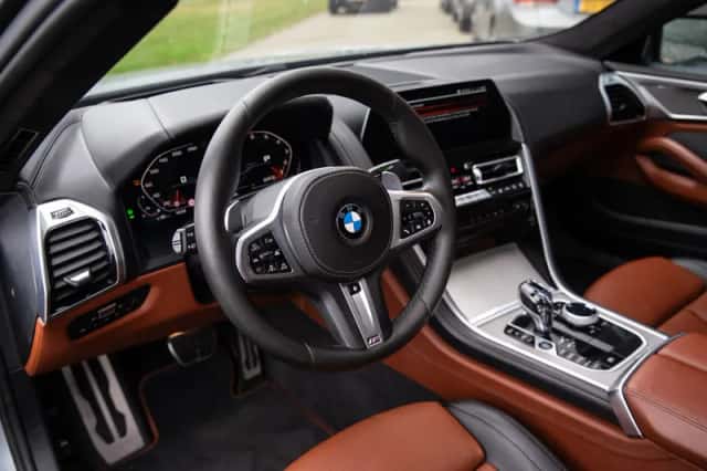 BMW 8-Serie (2019) thumbnail 3
