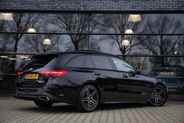 Mercedes-Benz C-Klasse (2022) thumbnail 2