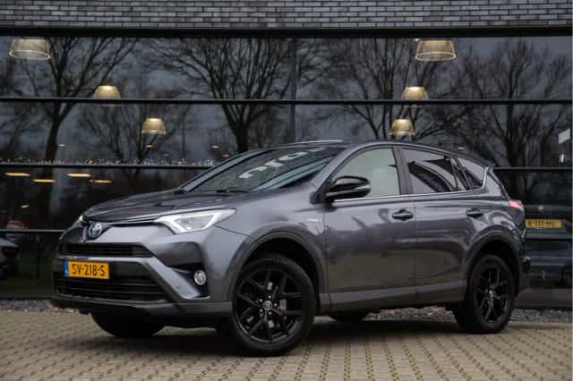 Toyota RAV4 (2018) thumbnail 6