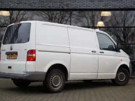 Volkswagen Transporter (2003) thumbnail 3