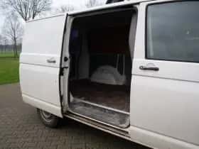Volkswagen Transporter (2003) thumbnail 4