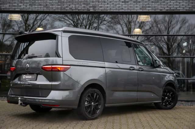 Volkswagen California Ocean (2025) thumbnail 2