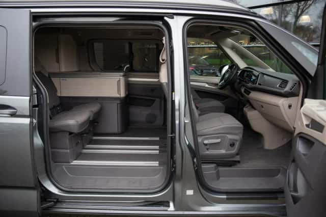 Volkswagen California Ocean (2025) thumbnail 4