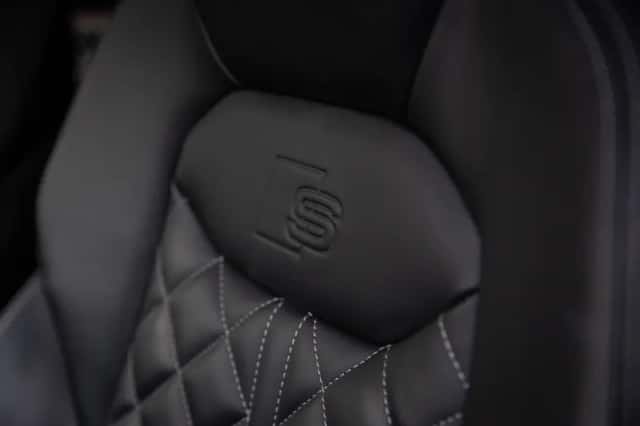 Audi Q8 (2023) thumbnail 4