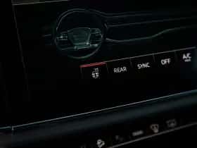 Audi Q8 (2021) thumbnail 32
