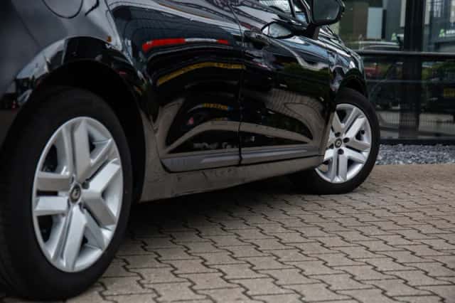 Renault Clio (2022) thumbnail 5