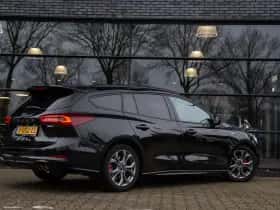 Ford Focus (2022) thumbnail 2