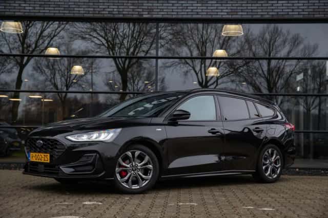 Ford Focus (2022) thumbnail 6