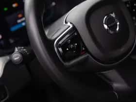 Volvo XC60 (2022) thumbnail 11