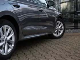 Škoda Octavia (2024) thumbnail 9
