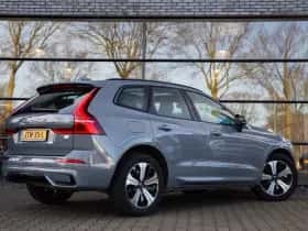 Volvo XC60 (2022) thumbnail 2
