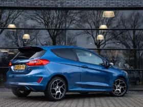 Ford Fiesta (2018) thumbnail 2
