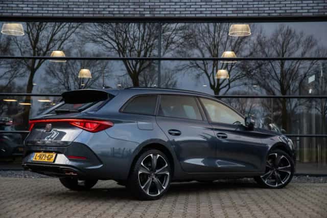 CUPRA Leon Sportstourer (2021) thumbnail 2