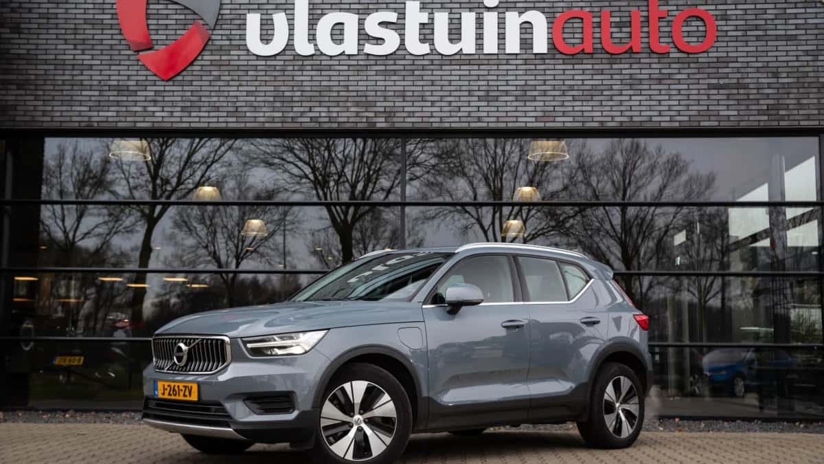 Volvo XC40 (2020) — foto 1