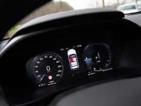 Volvo XC40 (2020) thumbnail 11