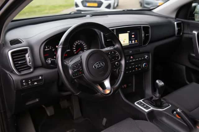 Kia Sportage (2017) thumbnail 4