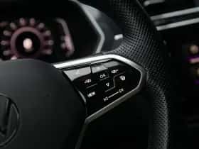Volkswagen Tiguan (2021) thumbnail 22