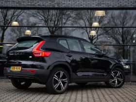 Volvo XC40 (2020) thumbnail 2