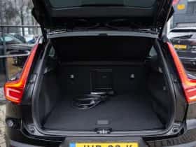 Volvo XC40 (2020) thumbnail 23