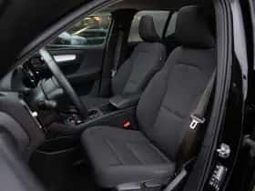 Volvo XC40 (2020) thumbnail 4