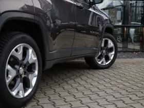 Jeep Compass (2017) thumbnail 8