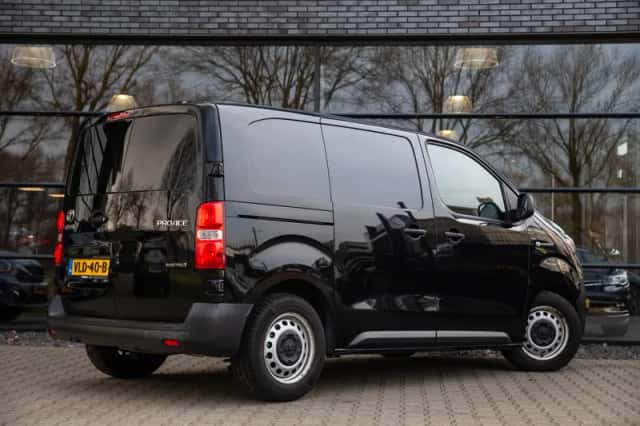 Toyota Proace (2021) thumbnail 2