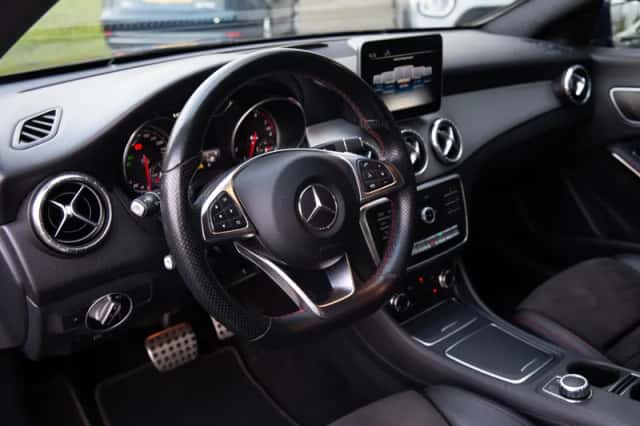 Mercedes-Benz CLA-Klasse (2018) thumbnail 4