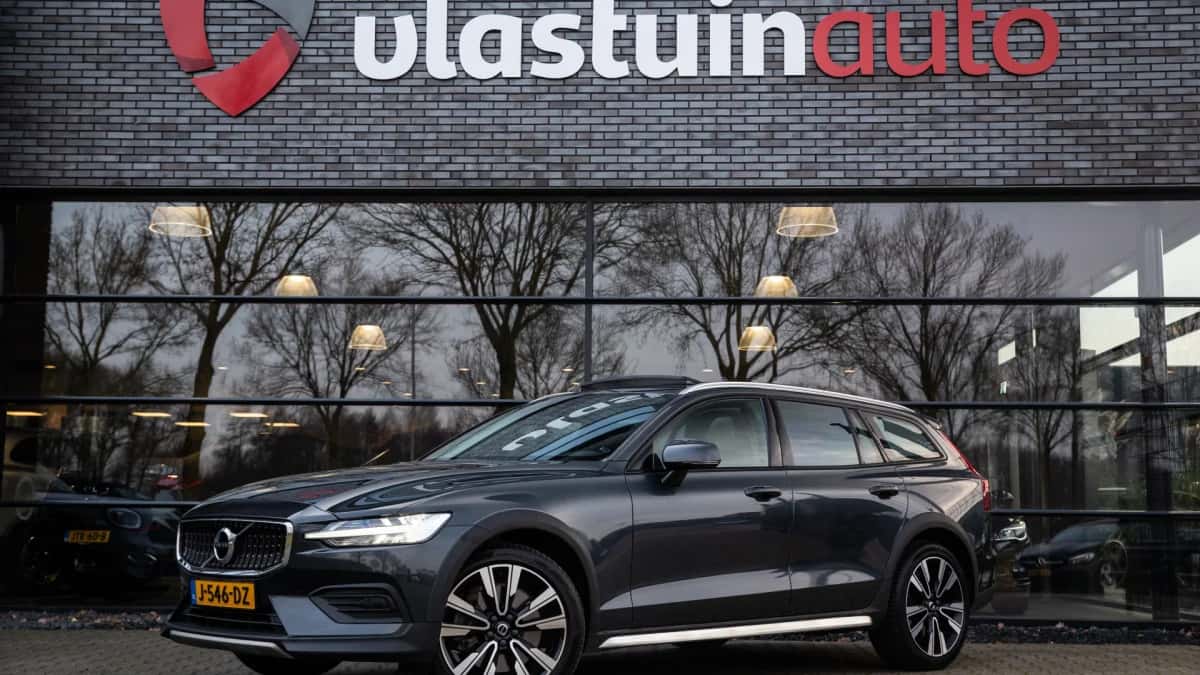 Volvo V60 (2019) — foto 1