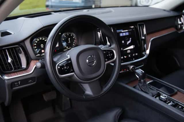 Volvo V60 (2020) thumbnail 5