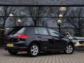 Volkswagen Golf (2013) thumbnail 2