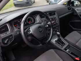 Volkswagen Golf (2013) thumbnail 4