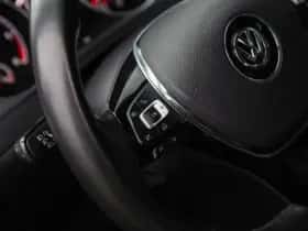 Volkswagen Golf (2013) thumbnail 9